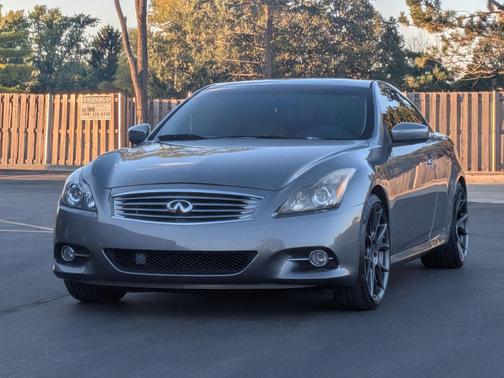 2011 INFINITI G37 Sport