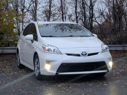 2014 Toyota Prius Three