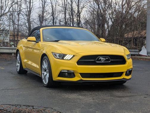 2015 Ford Mustang EcoBoost Premium