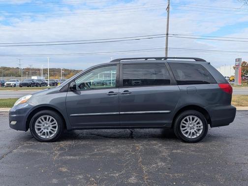 2008 Toyota Sienna XLE Limited