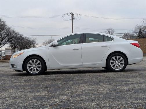 2013 Buick Regal Base
