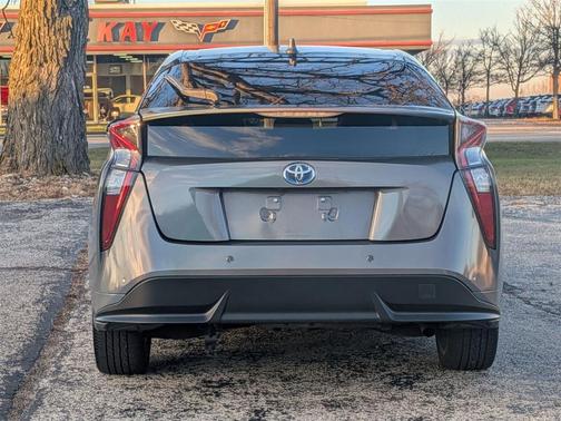 2016 Toyota Prius Four Touring