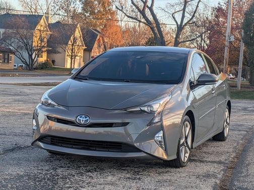 2016 Toyota Prius Four Touring