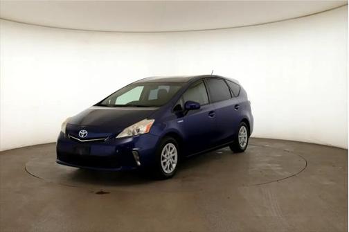 2012 Toyota Prius v Five