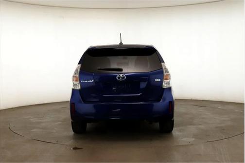 2012 Toyota Prius v Five