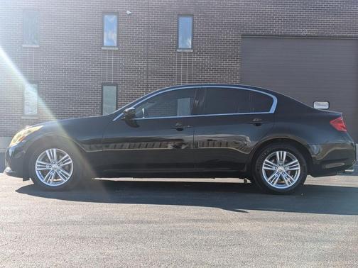 2012 INFINITI G37x Base