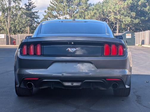 2017 Ford Mustang EcoBoost Premium