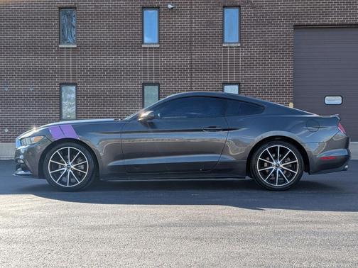 2017 Ford Mustang EcoBoost Premium