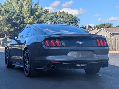 2017 Ford Mustang EcoBoost Premium
