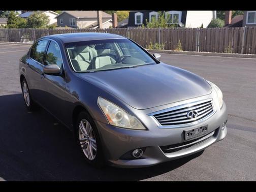 2010 INFINITI G37x Base