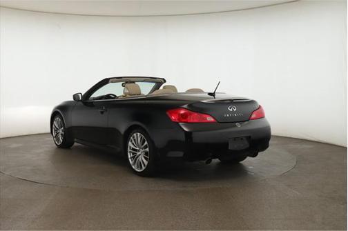 2011 INFINITI G37 Sport
