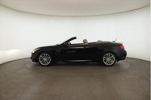2011 INFINITI G37 Sport