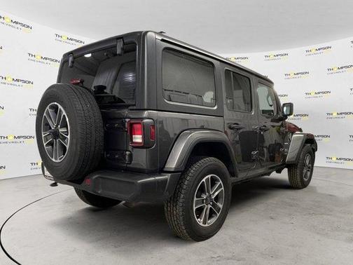 2023 Jeep Wrangler 4-Door Sahara 4x4