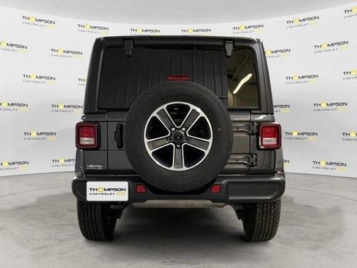 2023 Jeep Wrangler 4-Door Sahara 4x4