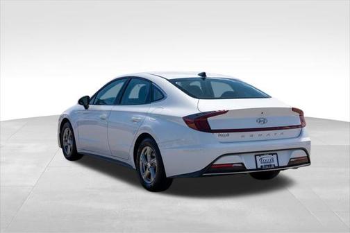 2022 Hyundai SONATA SE