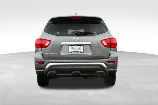 2019 Nissan Pathfinder SV