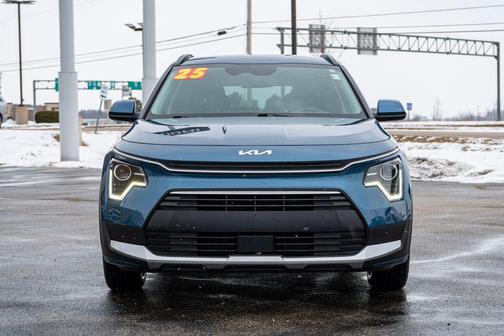 2025 Kia Niro Plug-In Hybrid EX
