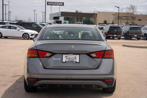 2023 Nissan Altima S FWD