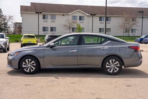 2023 Nissan Altima 2.5 S