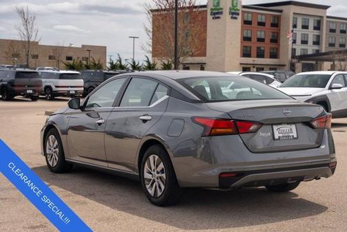 2023 Nissan Altima S FWD