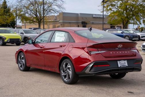 2025 Hyundai ELANTRA Sport
