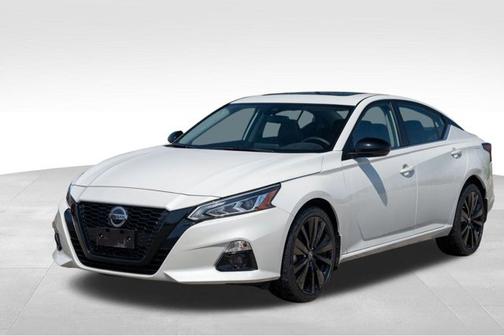 2022 Nissan Altima 2.5 SR