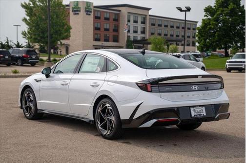 2025 Hyundai SONATA SEL
