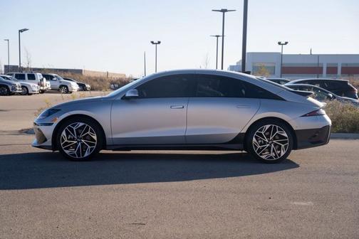 2024 Hyundai IONIQ 6 Limited