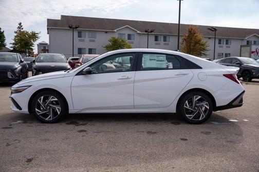 2025 Hyundai ELANTRA Sport