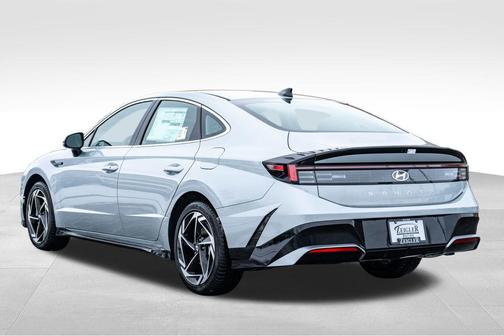 2026 Hyundai SONATA SEL