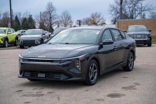2025 Kia K4 EX