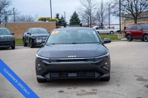 2025 Kia K4 EX