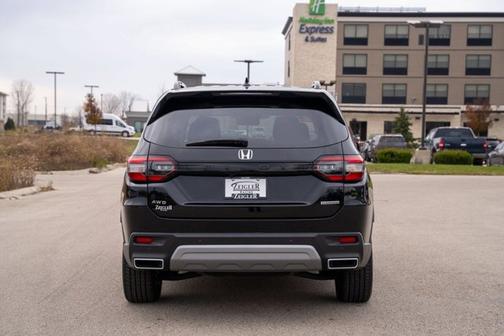 2023 Honda Pilot Touring 8-Passenger