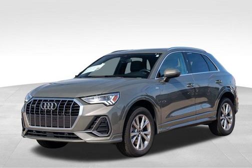 2024 Audi Q3 Premium 45 TFSI S line quattro Tiptronic