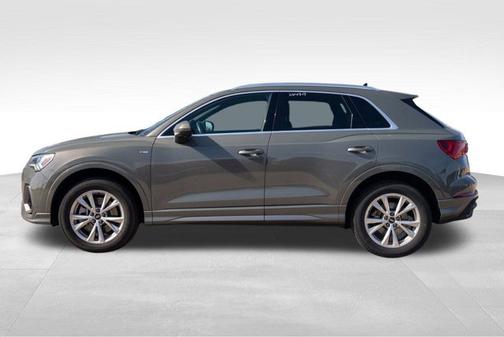 2024 Audi Q3 Premium 45 TFSI S line quattro Tiptronic