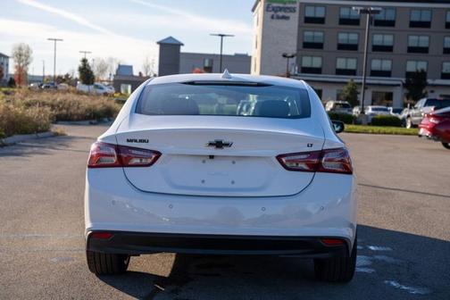2024 Chevrolet Malibu FWD 1LT