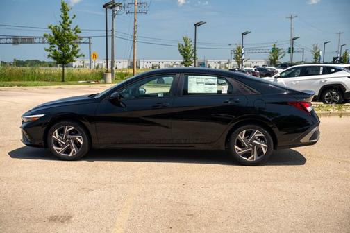 2025 Hyundai ELANTRA Sport