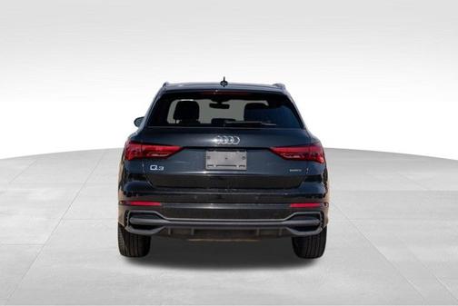 2024 Audi Q3 S line Premium
