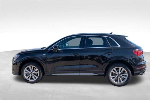 2024 Audi Q3 Premium 45 TFSI S line quattro Tiptronic
