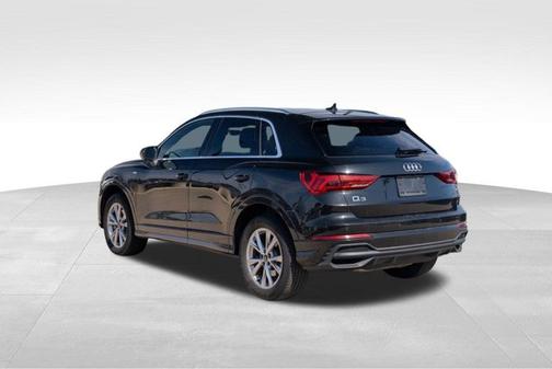 2024 Audi Q3 S line Premium