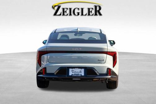 2025 Kia K4 GT-Line Turbo