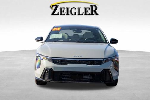 2025 Kia K4 GT-Line Turbo