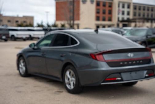 2022 Hyundai SONATA SE