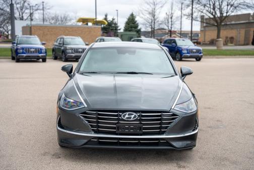 2022 Hyundai SONATA SE