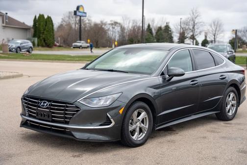2022 Hyundai SONATA SE