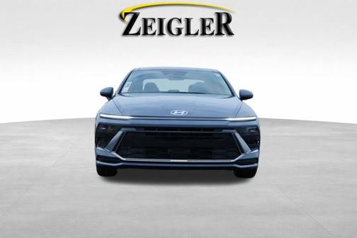 2026 Hyundai SONATA Hybrid SE