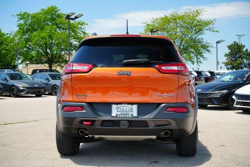 Mango Tango Pearlcoat 2015 Jeep Cherokee Trailhawk