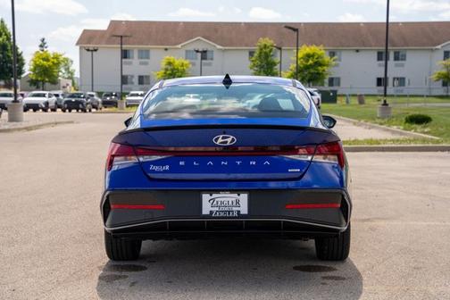 2025 Hyundai ELANTRA Sport