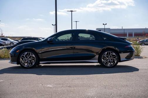 2023 Hyundai IONIQ 6 SEL