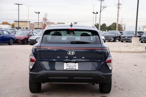 2026 Hyundai KONA SE